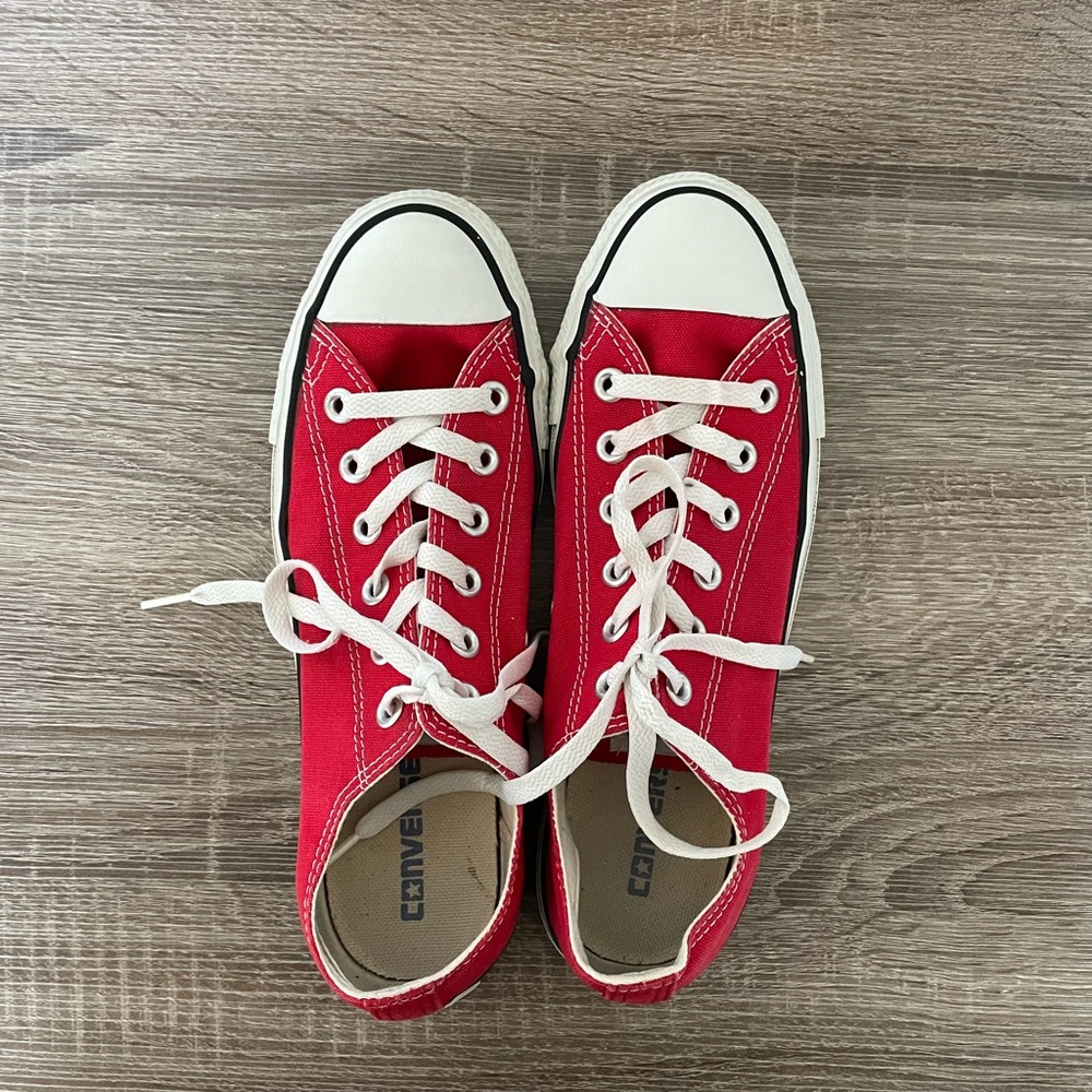 Converse (gently used), Red, W/9 M/7